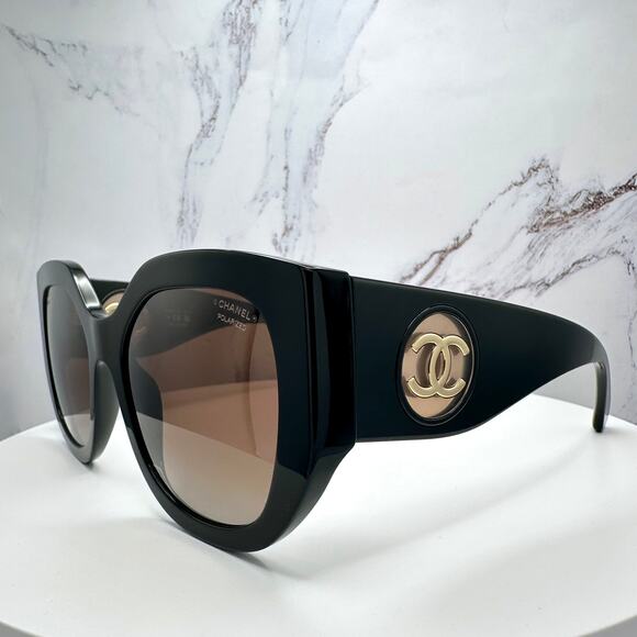 New CHANEL Sunglasses - Picture 5 of 16